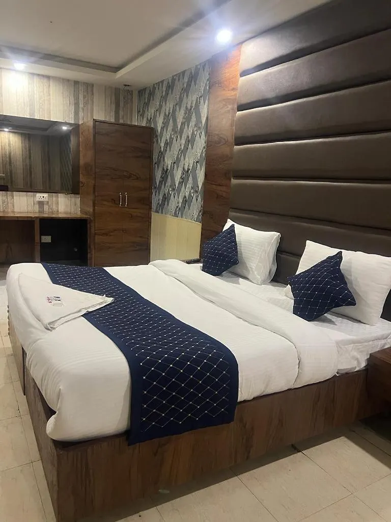 Hotel Hanuwant Palace New Delhi
