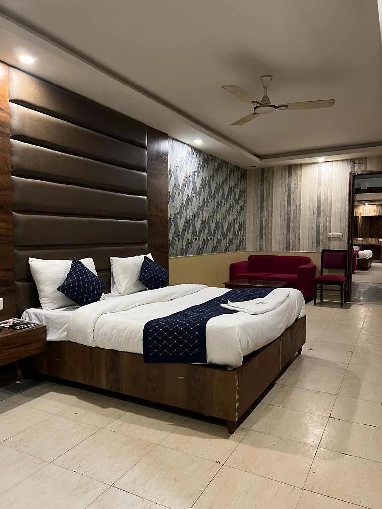 Hotel Hanuwant Palace New Delhi